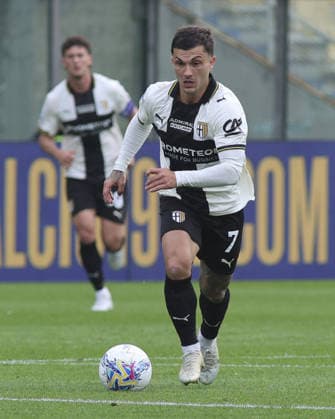 CALCIO - Serie A - Parma Calcio vs US Cremonese Gabriel Strefezza of Parma AC play the ball during Parma Calcio vs US Cremonese, 30Â° Serie A Enilive 2025-26 game at Ennio Tardini stadium in Parma (PR), Italy, on March 21, 2026. Parma Italy  Copyright: xIPAxSport ABACAx