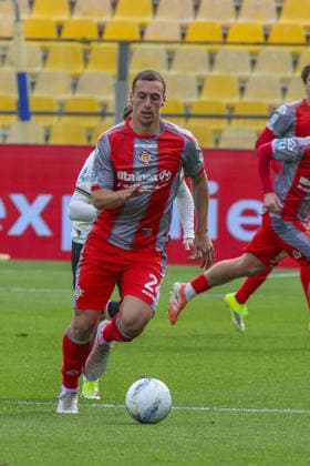 CALCIO - Serie A - Parma Calcio vs US Cremonese Filippo Terracciano of US Cremonese play the ball during Parma Calcio vs US Cremonese, 30Â° Serie A Enilive 2025-26 game at Ennio Tardini stadium in Parma (PR), Italy, on March 21, 2026. Parma Italy  Copyright: xIPAxSport ABACAx