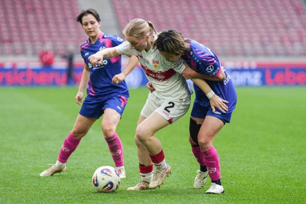 Linette Hofmann VfB Stuttgart, 02 in duel with Yurina Imai 1 FSV Mainz 05, 14 , GER, VfB Stuttgart vs 1 FSV Mainz 05, Soccer, Women, 2 Bundesliga, Matchday 20, Season 2025 2026, 21 03 2026, GER, VfB Stuttgart vs 1 FSV Mainz 05, Soccer, Women, 2 Bundesliga, Matchday 20, Season 2025 2026, 21 03 2026 Stuttgart Copyright: xEibner-Pressefoto ChristianxLangx EP_CLG