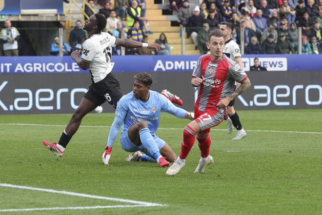 Jari Vandeputte of US Cremonese celebrates after scoring with Jamie Vardy of US Cremonese and team during Parma Calcio vs US Cremonese, 30Â° Serie A Enilive 2025-26 game at Ennio Tardini stadium in Parma (PR), Italy, on March 21, 2026.  Copyright: xDavidexCasentini IPAxSportx xipa-agency.netx xx IPA_73238062 IPA_Agency_IPA73238062