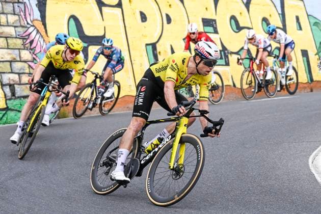 Milan Sanremo 2026 Cycling Race SANREMO, ITALY - MARCH 21 : Van Aert Wout (BEL) of Team Visma I Lease a Bike in Cipressa during the 117th edition of Milan Sanremo an UCI World Tour 1.UWT one day cycling road race for Men Elite of 298 km with start in Pavia and finish in Sanremo on March 21, 2026 in Sanremo, Italy, 21 03 2026 ( Motordriver Guy De Vuyst - Sanremo Italy  Copyright: xNicoxVereeckenx