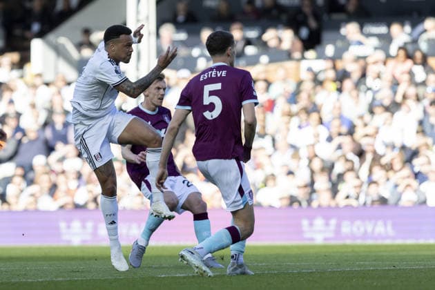 Rodrigo Muniz of Fulham after striking on target during the Premier League match between Fulham and Burnley at Craven Cottage on March 21, 2026 in London, England. Copyright: xPedroxSoaresx xSPPx Sportspressphoto_SPR115201
