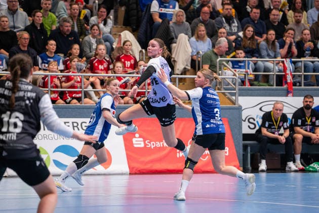 HSG Blomberg Lippe GER vs Vfl Oldenburg GER , Handball, 1 Handball Bundesliga Women, 20 Matchday, 21 3 2026, Season 2025 2026, Blomberg Toni Luisa Reinemann Vfl Oldenburg, 04 in goal Blomberg Sporthalle an der Ulmenallee Germany