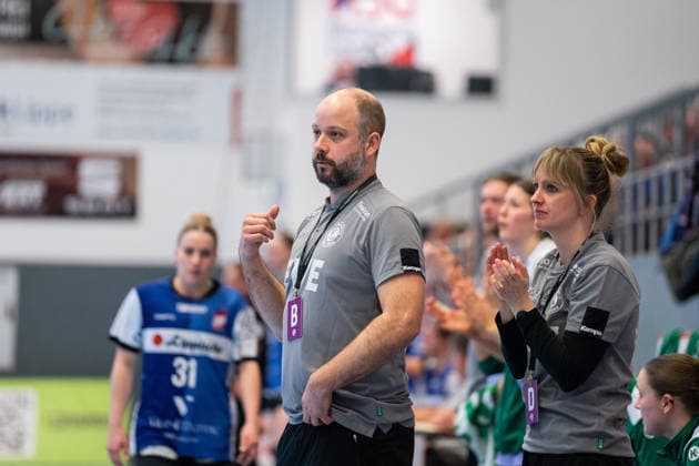 HSG Blomberg Lippe GER vs Vfl Oldenburg GER , Handball, 1 Handball Bundesliga Women, 20 Matchday, 21 3 2026, Season 2025 2026, Blomberg Niels Boetel Vfl Oldenburg, Coach gestures Blomberg Sporthalle an der Ulmenallee Germany