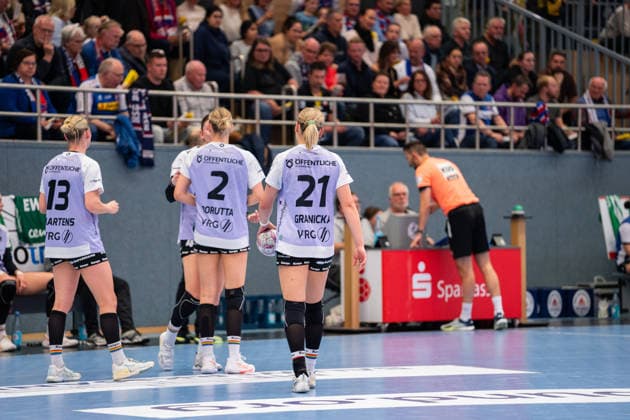 HSG Blomberg Lippe GER vs Vfl Oldenburg GER , Handball, 1 Handball Bundesliga Women, 20 Matchday, 21 3 2026, Season 2025 2026, Blomberg Joanna Granicka Vfl Oldenburg, 21 during a timeout Blomberg Sporthalle an der Ulmenallee Germany
