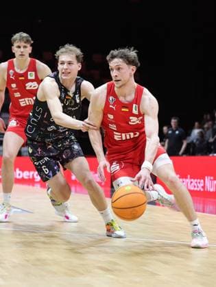 21 03 2026 Basketball Season 2025 2026 2 Bundesliga Pro A 28 Matchday Nuremberg Falcons Basketball Club NBC Uni Baskets Münster Sportfoto Zink DaMa xdaxmax Thore Dilschmann 6, Uni Baskets Münster Vincent John Friederici 30, Nuremberg Falcons BC NBC
