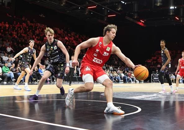 21 03 2026 Basketball Season 2025 2026 2 Bundesliga Pro A 28 Matchday Nuremberg Falcons Basketball Club NBC Uni Baskets Münster Sportfoto Zink DaMa xdaxmax Paul Viefhues 3, Uni Baskets Münster Brandton Dean Chatfield 33, Nuremberg Falcons BC NBC