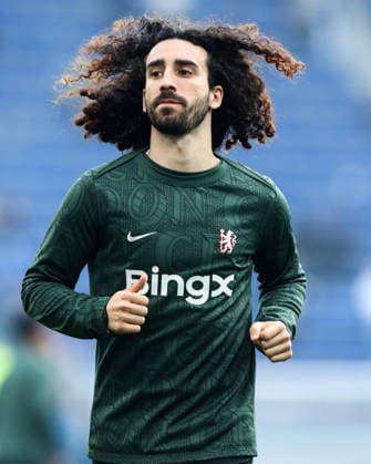 Everton v Chelsea - Premier League Marc Cucurella of Chelsea warms up ahead of the Premier League match between Everton and Chelsea at Hill Dickinson Stadium in Liverpool, United Kingdom, on March 21, 2026. Liverpool Merseyside United Kingdom  Copyright: xNewsxImagesx originalFilename:cosgrove-premierl260321_npl0m.jpg