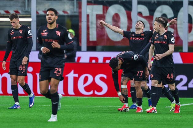 Giovanni Simeone of Torino FC celebrates after scoring a goal during Serie A 2025 26 football match between AC Milan and Torino FC at San Siro Stadium in Milan  Copyright: xFabrizioxCarabelli IPAxSportx xipa-agency.netx xx IPA_73245823 IPA_Agency_IPA73245823