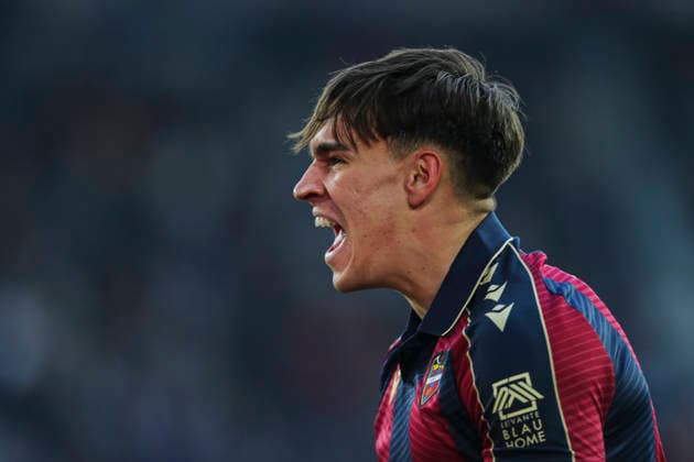 March 21, 2026, Valencia, Valencia, SPAIN: Carlos Espi of Levante UD celebrates a goal during the Spanish league, LaLiga EA Sports, football match played between Levante UD and Real Oviedo at Ciutat de Valencia stadium on March 21, 2026, in Valencia, Spain. Valencia SPAIN - ZUMAa181 20260321_zaa_a181_161 Copyright: xIvanxTerronx