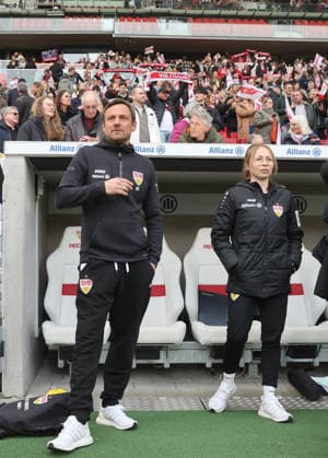 Stuttgart , Soccer Women 2 Bundesliga , VfB Stuttgart vs 1 FSV Mainz 05 , from left Heiko Gerber Theresa Panfil VfB