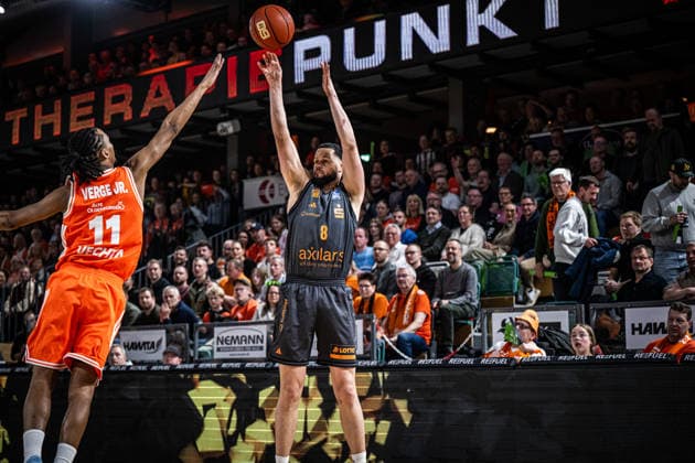 1 Basketball Bundesliga, easyCredit BBL, Season 2025 2026, Men, Main Round, 25 Matchday, 21 03 2026, RASTA Vechta NINERS Chemnitz Jordan Schakel 8 NINERS Chemnitz at Jumpshot Vechta RASTA Dome Lower Saxony Germany
