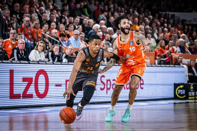 1 Basketball Bundesliga, easyCredit BBL, Season 2025 2026, Men, Main Round, 25 Matchday, 21 03 2026, RASTA Vechta NINERS Chemnitz Eric Washington 33 NINERS Chemnitz in action Vechta RASTA Dome Lower Saxony Germany