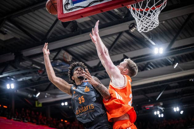 1 Basketball Bundesliga, easyCredit BBL, Season 2025 2026, Men, Main Round, 25 Matchday, 21 03 2026, RASTA Vechta NINERS Chemnitz Roman Bedime 35 NINERS Chemnitz at the Korbleger Vechta RASTA Dome Lower Saxony Germany