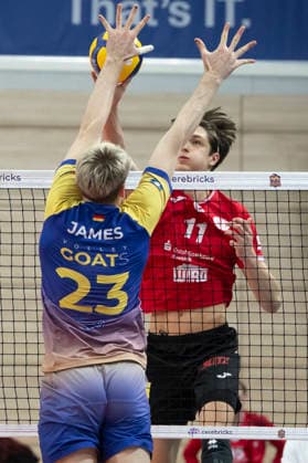 1 Volleyball Bundesliga Season 2025 2026 Cerebricks Volley Goats Mitteldeutschland vs SV Warnemünde Halle, Germany 21 March 2026 Pictured from left Samuel Schellenberg Bitterfeld and Lukasz Dydzik Warnemuende Halle Saale swh Arena Sachsen Anhalt Germany