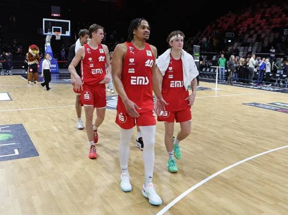 21 03 2026 Basketball Season 2025 2026 2 Bundesliga Pro A 28 Matchday Nuremberg Falcons Basketball Club NBC Uni Baskets Münster Sportfoto Zink DaMa xdaxmax Team Team of Nuremberg Falcons BC NBC disappointed Disappointment after the end of the game