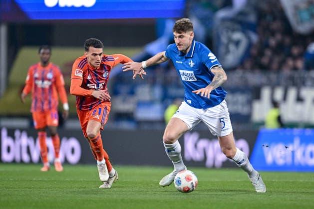 21 03 2026, Football, 2 Bundesliga, Season 2025 2026, Matchday 26, SV Darmstadt 98 FC Schalke 04, Dejan Ljubicic FC Schalke 04 , Matej Maglica SV Darmstadt xRHR PHOTO YYx Copyright: KROEGER RHR-FOTOx RHR-FOTO YY