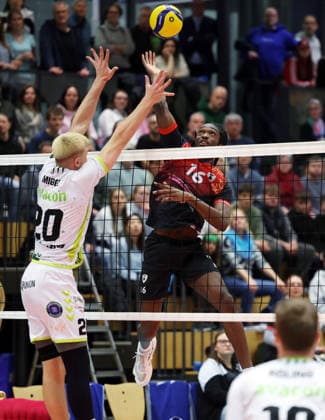 21 03 2026, Germany, Ludwigsburg Volleyball Barock Volleys MTV Ludwigsburg vs Helios Grizzyls Giesen , Nyherowo Omene LB, right