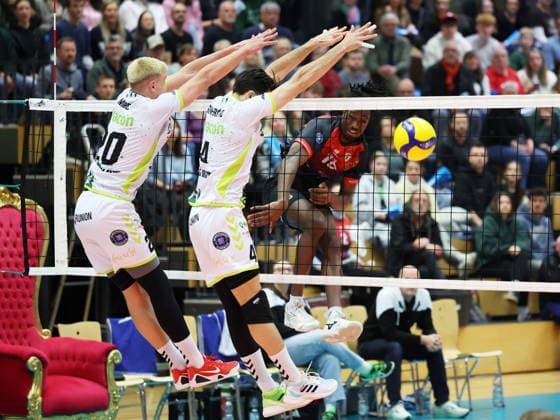 21 03 2026, Germany, Ludwigsburg Volleyball Barock Volleys MTV Ludwigsburg vs Helios Grizzyls Giesen , Nyherowo Omene LB, right