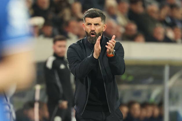 2025 03 21 xjfx Soccer 2 Bundesliga SV Darmstadt 98 FC Schalke 04 v l , hesdcoach Miron Muslic FC Schalke 04 gives instructions, gesticulates, gesticulate with arms gives instructions, gesticulate DFL DFB REGULATIONS PROHIBIT ANY USE OF PHOTOGRAPHS as IMAGE SEQUENCES and or QUASI VIDEO Copyright: JoaquimxFerreira