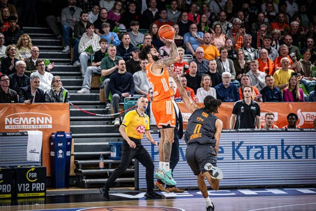 1 Basketball Bundesliga, easyCredit BBL, Season 2025 2026, Men, Main Round, 25 Matchday, 21 03 2026, RASTA Vechta NINERS Chemnitz Tevin Brown 10 RASTA Vechta at Jumpshot Vechta RASTA Dome Lower Saxony Germany