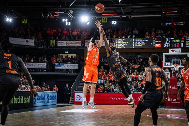 1 Basketball Bundesliga, easyCredit BBL, Season 2025 2026, Men, Main Round, 25 Matchday, 21 03 2026, RASTA Vechta NINERS Chemnitz Tommy Kuhse 12 RASTA Vechta at Jumpshot Vechta RASTA Dome Lower Saxony Germany