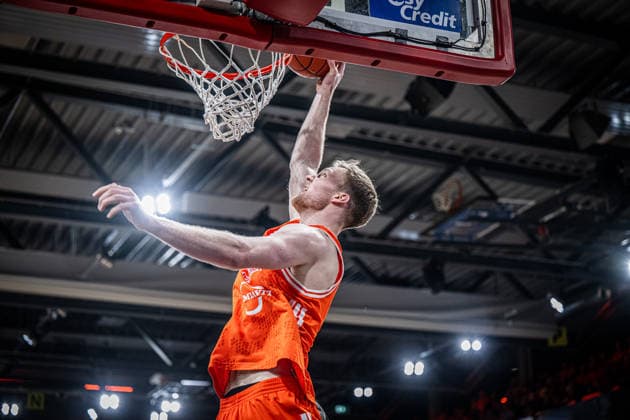 1 Basketball Bundesliga, easyCredit BBL, Season 2025 2026, Men, Main round, 25 Matchday, 21 03 2026, RASTA Vechta NINERS Chemnitz Lars Thiemann 21 RASTA Vechta at the basket Vechta RASTA Dome Lower Saxony Germany