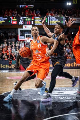 1 Basketball Bundesliga, easyCredit BBL, Season 2025 2026, Men, Main Round, 25 Matchday, 21 03 2026, RASTA Vechta NINERS Chemnitz Alonzo Verge 11 RASTA Vechta in action Vechta RASTA Dome Lower Saxony Germany