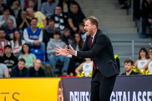 Scene with Anton Gavel 999 BMA365 Bamberg Baskets on the sidelines in the SNP Dome easyCredit BBL MLP Academics Heidelberg - Bamberg Baskets Copyright: xSpeedshotx