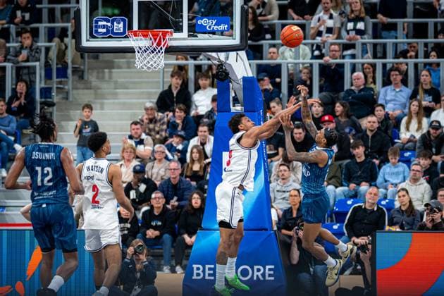Playing action with Osun Osunniyi 12 MLP Academics Heidelberg , Ibrahim Watson Boye 2 BMA365 Bamberg Baskets and Adrian Petkovic 15 BMA365 Bamberg Baskets at the basket easyCredit BBL MLP Academics Heidelberg - Bamberg Baskets Copyright: xSpeedshotx