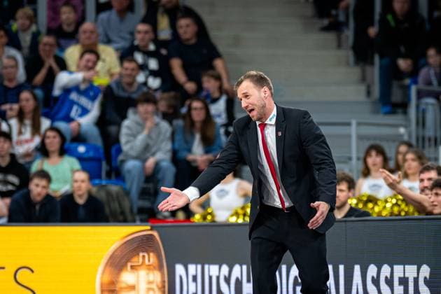 Scene with Anton Gavel 999 BMA365 Bamberg Baskets on the sidelines easyCredit BBL MLP Academics Heidelberg - Bamberg Baskets Copyright: xSpeedshotx