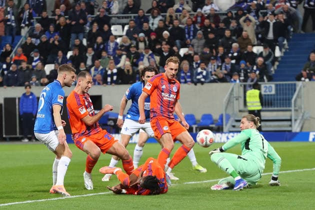 21 03 2026, xtvx, Fußball 2 Bundesliga, SV Darmstadt 98 FC Schalke 04 v l Goal scored, Tor zum 1 0 Fabian Nuernberger SV Darmstadt 98 Torjubel, Goal celebration, celebrate the goal, celebrates scoring goal was disallowed after VAR DFL DFB REGULATIONS PROHIBIT ANY USE OF PHOTOGRAPHS as IMAGE SEQUENCES and or QUASI VIDEO Darmstadt