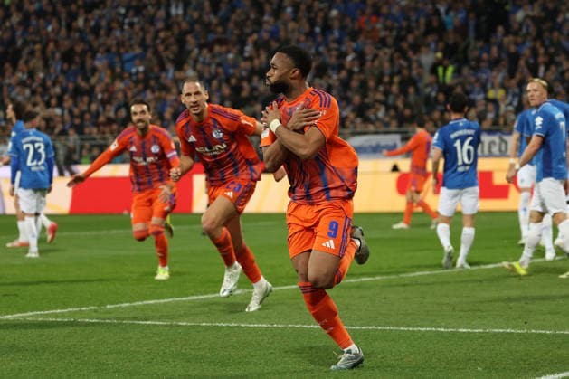 2025 03 21 xjfx Soccer 2 Bundesliga SV Darmstadt 98 FC Schalke 04 v l , Nikola Katic FC Schalke 04 , Moussa Sylla FC Schalke 04 Torjubel, Goal celebration, celebrate the goal DFL DFB REGULATIONS PROHIBIT ANY USE OF PHOTOGRAPHS as IMAGE SEQUENCES and or QUASI VIDEO Copyright: JoaquimxFerreira