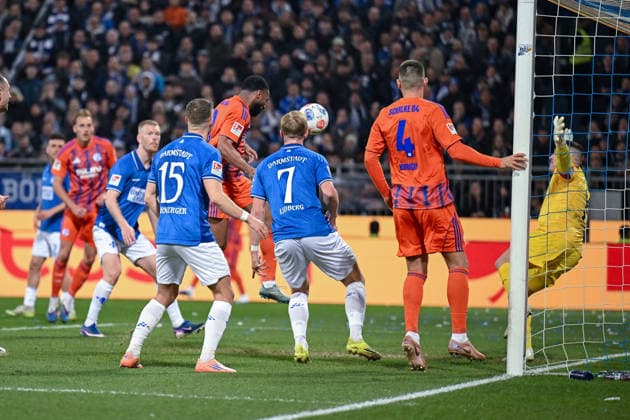 21 03 2026, Soccer, 2 Bundesliga, Season 2025 2026, Matchday 26, SV Darmstadt 98 FC Schalke 04, Moussa Sylla FC Schalke 04 scores the goal to 0 1, xRHR PHOTO YYx Copyright: KROEGER RHR-FOTOx RHR-FOTO YY