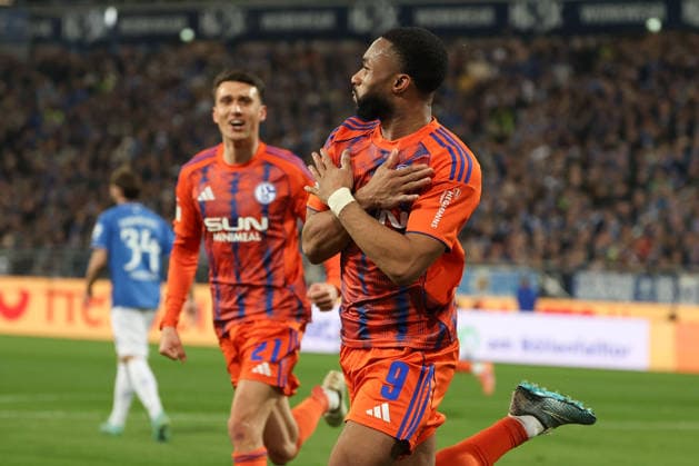 2025 03 21 xjfx Soccer 2 Bundesliga SV Darmstadt 98 FC Schalke 04 v l , Dejan Ljubicic FC Schalke 04 , Moussa Sylla FC Schalke 04 Torjubel, Goal celebration, celebrate the goal DFL DFB REGULATIONS PROHIBIT ANY USE OF PHOTOGRAPHS as IMAGE SEQUENCES and or QUASI VIDEO Copyright: JoaquimxFerreira