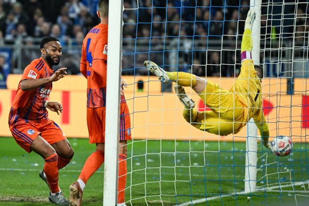 Moussa Sylla FC Schalke 04, 09 scores the goal for 0 1, GER, SV Darmstadt 98 vs FC Schalke 04, Soccer 2 Bundesliga, 27 Matchday, Season 2025 2026, 21 03 2026 DFL regulations prohibit any use of photographs as image sequences and or quasi video GER, SV Darmstadt 98 vs FC Schalke 04, Soccer 2 Bundesliga, 27 Matchday, Season 2025 2026, 21 03 2026 Darmstadt Copyright: xEibner-Pressefoto FlorianxWiegandx EP_FWD