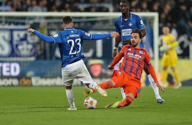 21 03 2026, Soccer 2 Bundesliga, SV Darmstadt 98 FC Schalke 04, v l , Marco Richter SV Darmstadt 98 , Kenan Karaman FC Schalke 04 DFL DFB REGULATIONS PROHIBIT ANY USE OF PHOTOGRAPHS AS IMAGE SEQUENCES AND OR QUASI VIDEO xdcx Copyright: HMBxMedia Claus