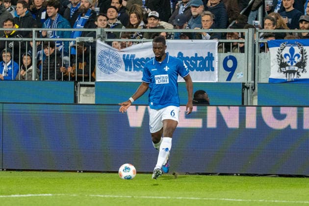 2 Bundesliga SV Darmstadt 98 vs FC Schalke 04, Merck Stadion am Böllenfalltor, 21 03 2026 On the ball Patric Pfeiffer SV Darmstadt 98, 6 2 Bundesliga SV Darmstadt 98 vs FC Schalke 04, Merck Stadion am Böllenfalltor, 21 03 2026 DFB DFL REGULATIONS PROHIBIT ANY USE OF PHOTOGRAPHS AS IMAGE SEQUENCES AND OR QUASI VIDEO Copyright: xBEAUTILUSxSPORTS Hillx