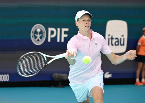 March 21, 2026, Miami Gardens, Florida, USA: Jannik Sinner (ITA) plays in 2nd round MenÃ¢â‚¬â ¢s Singles match at the Miami Open on March 21, 2026, at Hard Rock Stadium in Miami Gardens, Florida. Miami Gardens USA - ZUMAsd3_ 20260321_znp_sd3_002 Copyright: xMichelexEvexSandbergx
