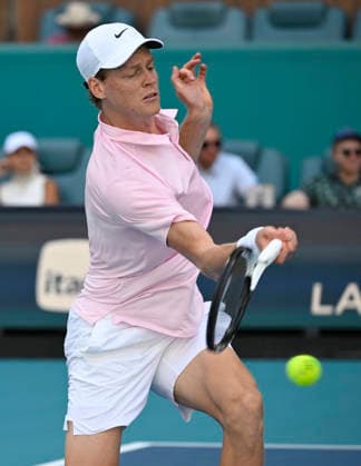 March 21, 2026, Miami Gardens, Florida, USA: Jannik Sinner (ITA) plays in 2nd round MenÃ¢â‚¬â ¢s Singles match at the Miami Open on March 21, 2026, at Hard Rock Stadium in Miami Gardens, Florida. 2026 Miami Open, Miami Gardens, USA - 21 Mar 2026  - ZUMAsd3_ 20260321_znp_sd3_017 Copyright: xMichelexEvexSandbergx