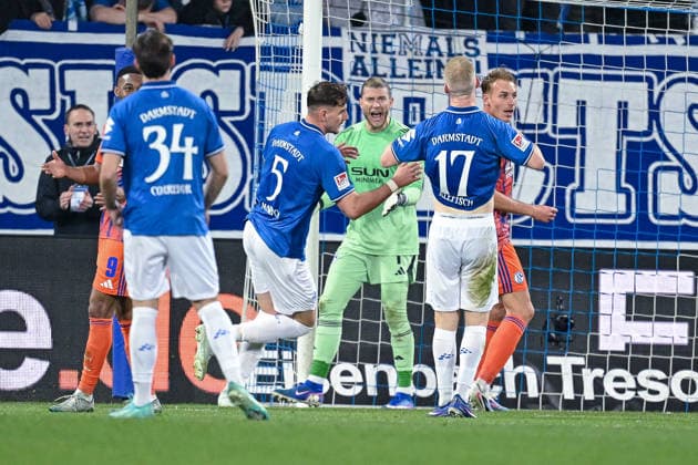 21 03 2026, Soccer, 2 Bundesliga, Season 2025 2026, Matchday 26, SV Darmstadt 98 FC Schalke 04, Goalkeeper Loris Karius FC Schalke 04 xRHR PHOTO YYx Copyright: KROEGER RHR-FOTOx RHR-FOTO YY