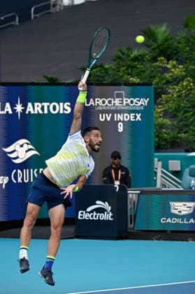 March 21, 2026, Miami Gardens, Florida, USA: Jannik Sinner (ITA) plays in 2nd round MenÃ¢â‚¬â ¢s Singles match at the Miami Open on March 21, 2026, at Hard Rock Stadium in Miami Gardens, Florida. Miami Gardens USA - ZUMAsd3_ 20260321_znp_sd3_031 Copyright: xMichelexEvexSandbergx