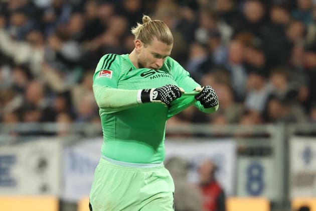 2025 03 21 xjfx Soccer 2 Bundesliga SV Darmstadt 98 FC Schalke 04 v l , goalkeeper, goalkeeper Loris Karius FC Schalke 04 enttaeuscht, enttaeuscht Blickend, dissapointed, traurig, frustiert, frust, gefrustet DFL DFB REGULATIONS PROHIBIT ANY USE OF PHOTOGRAPHS as IMAGE SEQUENCES and or QUASI VIDEO Copyright: JoaquimxFerreira
