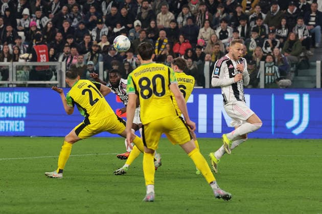 Turin, Italy, 21st March 2026. Jeremie Boga of Juventus fires a shot narrowly wide of the mark during the Juventus vs Sassuolo Serie A match at Allianz Stadium, Turin. Picture credit should read: Jonathan Moscrop Sportimage EDITORIAL USE ONLY. No use with unauthorised audio, video, data, fixture lists, club league logos or live services. Online in-match use limited to 120 images, no video emulation. No use in betting, games or single club league player publications. SPI_033_JM_JUVE_SASSUOLO SPI-4620-0033
