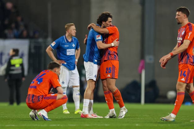 21 03 2026, Football 2 Bundesliga, SV Darmstadt 98 FC Schalke 04, v l , Fraser Hornby SV Darmstadt 98 , Nikola Katic FC Schalke 04 DFL DFB REGULATIONS PROHIBIT ANY USE OF PHOTOGRAPHS AS IMAGE SEQUENCES AND OR QUASI VIDEO xdcx Copyright: HMBxMedia Claus