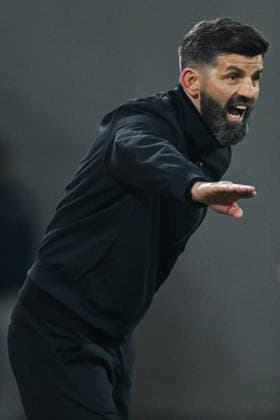 Miron Muslic FC Schalke 04, Coach gesticulates, GER, SV Darmstadt 98 vs FC Schalke 04, Soccer 2 Bundesliga, 27 Matchday, Season 2025 2026, 21 03 2026 DFL regulations prohibit any use of photographs as image sequences and or quasi video GER, SV Darmstadt 98 vs FC Schalke 04, Soccer 2 Bundesliga, 27 Matchday, Season 2025 2026, 21 03 2026 Darmstadt Copyright: xEibner-Pressefoto FlorianxWiegandx EP_FWD