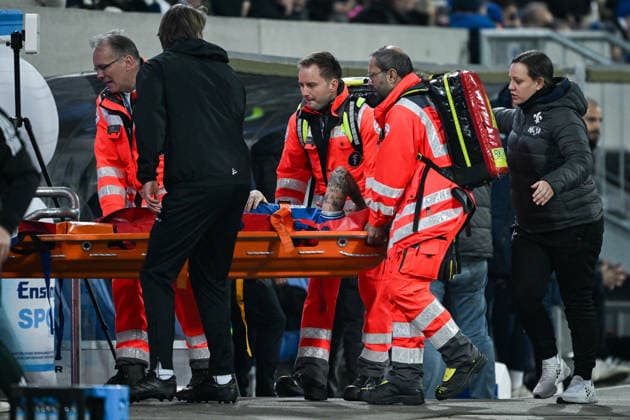 Luca Marseiler SV Darmstadt 1898, 08 has to leave the pitch injured and is taken down on a stretcher GER, SV Darmstadt 98 vs FC Schalke 04, Soccer 2 Bundesliga, Matchday 27, Season 2025 2026, 21 03 2026 DFL regulations prohibit any use of photographs as image sequences and or quasi video GER, SV Darmstadt 98 vs FC Schalke 04, Soccer 2 Bundesliga, Matchday 27, Season 2025 2026, 21 03 2026 Darmstadt Copyright: xEibner-Pressefoto FlorianxWiegandx EP_FWD
