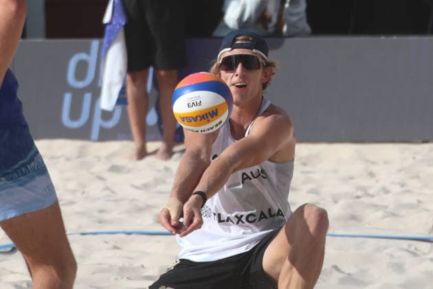 March 21, 2026, Tlaxcala, Ciudad de Mexico, Mexico: Izac Carracher of Australia hits the ball during the quarterfinal match against United States of the 2026 Men s Volleyball World Beach Pro Tour between United States and Australia. on March 21, 2026 in Tlaxcala, Mexico. Tlaxcala Mexico - ZUMAe321 20260321_zsa_e321_151 Copyright: xEssenexHernandezx