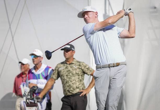 March 21, 2026, Palm Harbor, Florida, USA: Brandt Snedeker watches his tee shot on the 18th hole during the third round of the Valspar Championship Saturday, March 21, 2026 in Palm Harbor. Snedeker finished the day tied for second place at -9 under par. Palm Harbor USA  - ZUMAs70_ 20260321_zan_s70_015 Copyright: xChrisxUrsox Florida News - March 21, 2026  - ZUMA0851 20260321_zan_s70_015 Copyright: xIMAGO ChrisxUrsox
