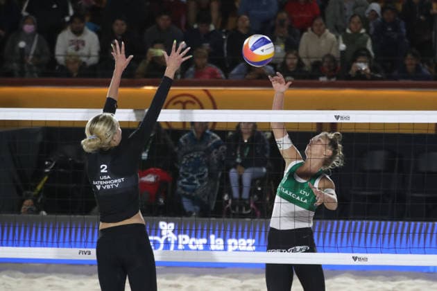 March 21, 2026, Tlaxcala, Ciudad de Mexico, Mexico: Monika Paulikiene of Lithuania spikes the ball against Alisa Batenhorts of United States during the Semifinals match of the 2026 Women s Volleyball World Beach Pro Tour between Lithuania and United States. on March 21, 2026 in Tlaxcala, Mexico. WomenÃ¢â‚¬â ¢S 2026 Volleyball World Beach Pro Tour- Semifinals  - ZUMAe321 20260321_zsa_e321_224 Copyright: xEssenexHernandezx